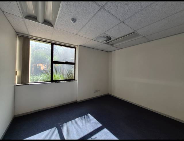333M² OFFICE TO LET IN ROSEBANK